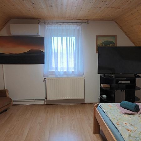 Keknefelejcs Vendeghaz Appartement Tapolca Buitenkant foto
